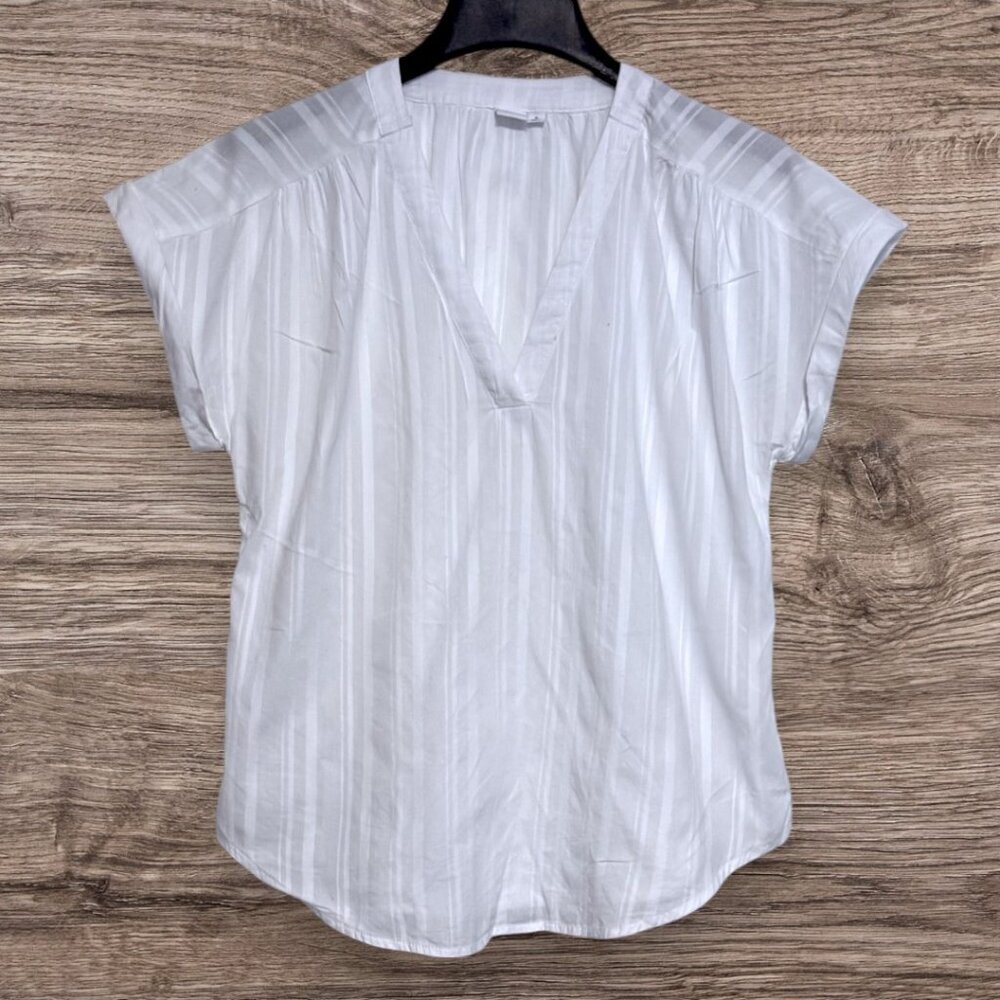GAP White Sheer Stripe V-Neck Poplin Cap Sleeve Blouse Lightweight Summer Top M